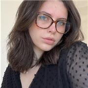 Diplômée d'une licence de psychologie, je vous propose des cours pour booster votre développement personnel à votre rythme.